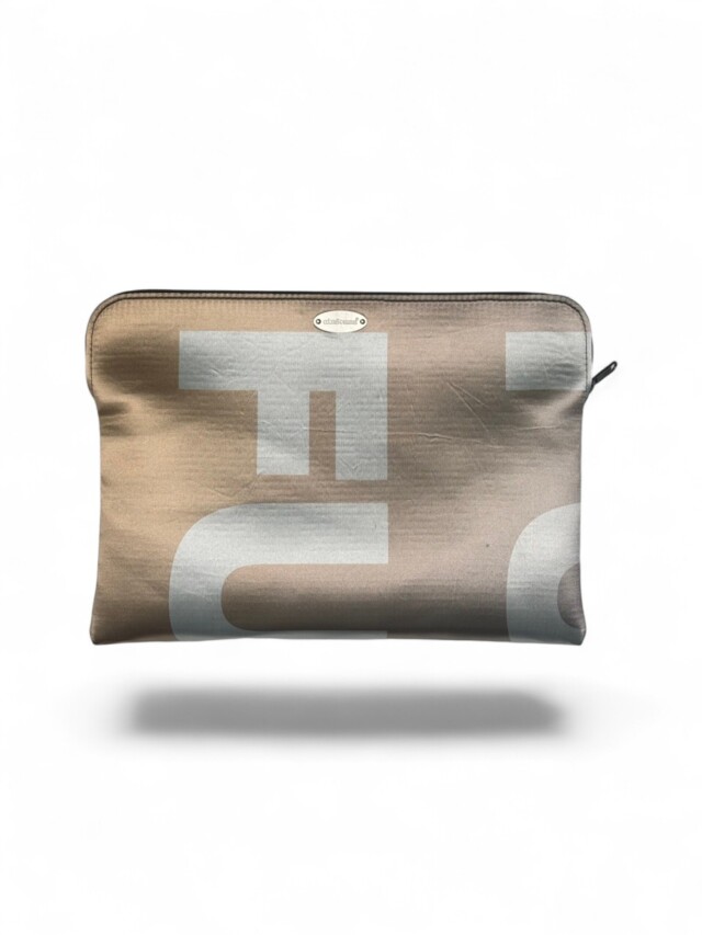 Laptop Futur 2025 (4)